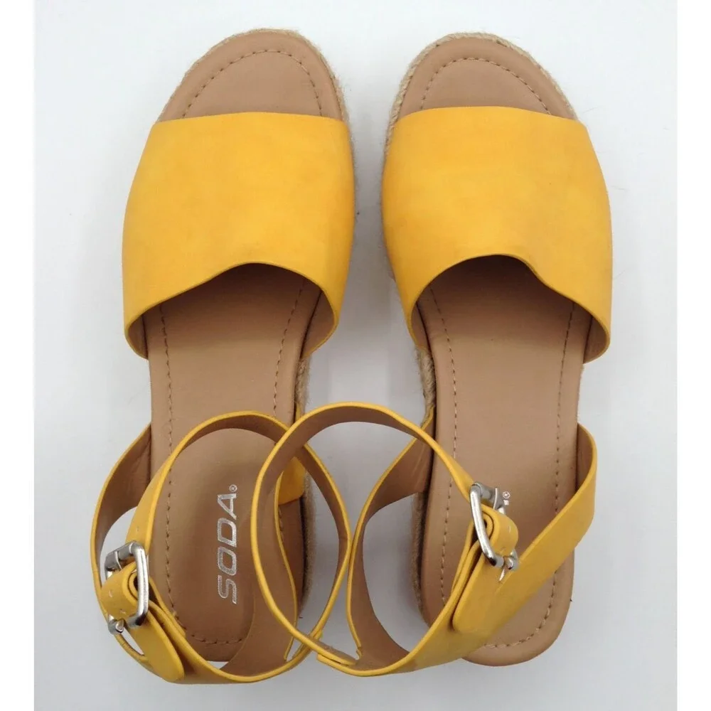 Soda mustard yellow